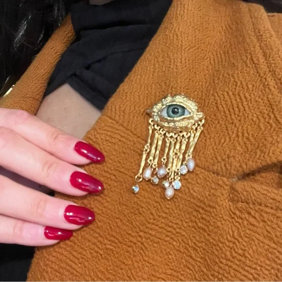 Lovers Eye Victorian Style Brooch Lapel Pin with Gift Box - Picture 7 of 10